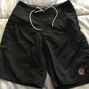 Volcom board shorts size 32